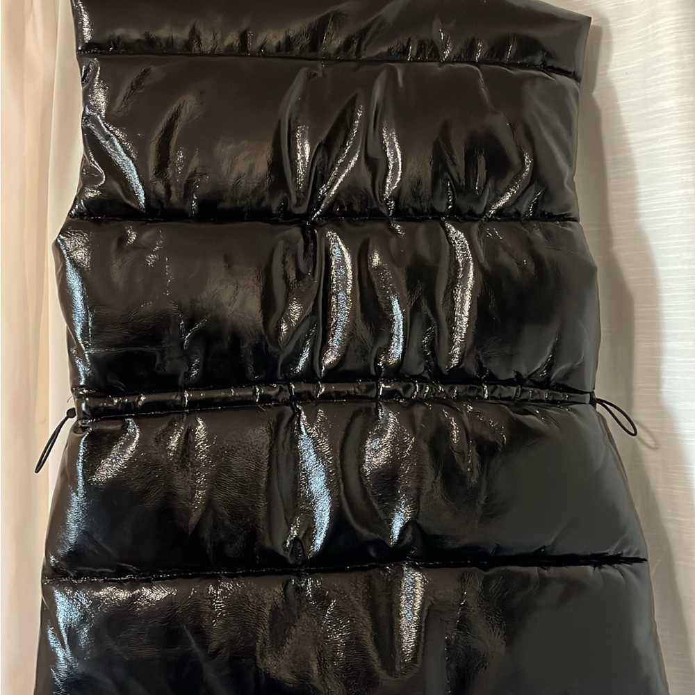 H&M Glossy Black Puffer Vest - Picture 5 of 5